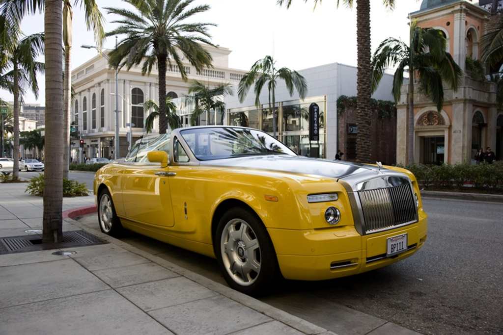 Rent a Convertible in Dubai